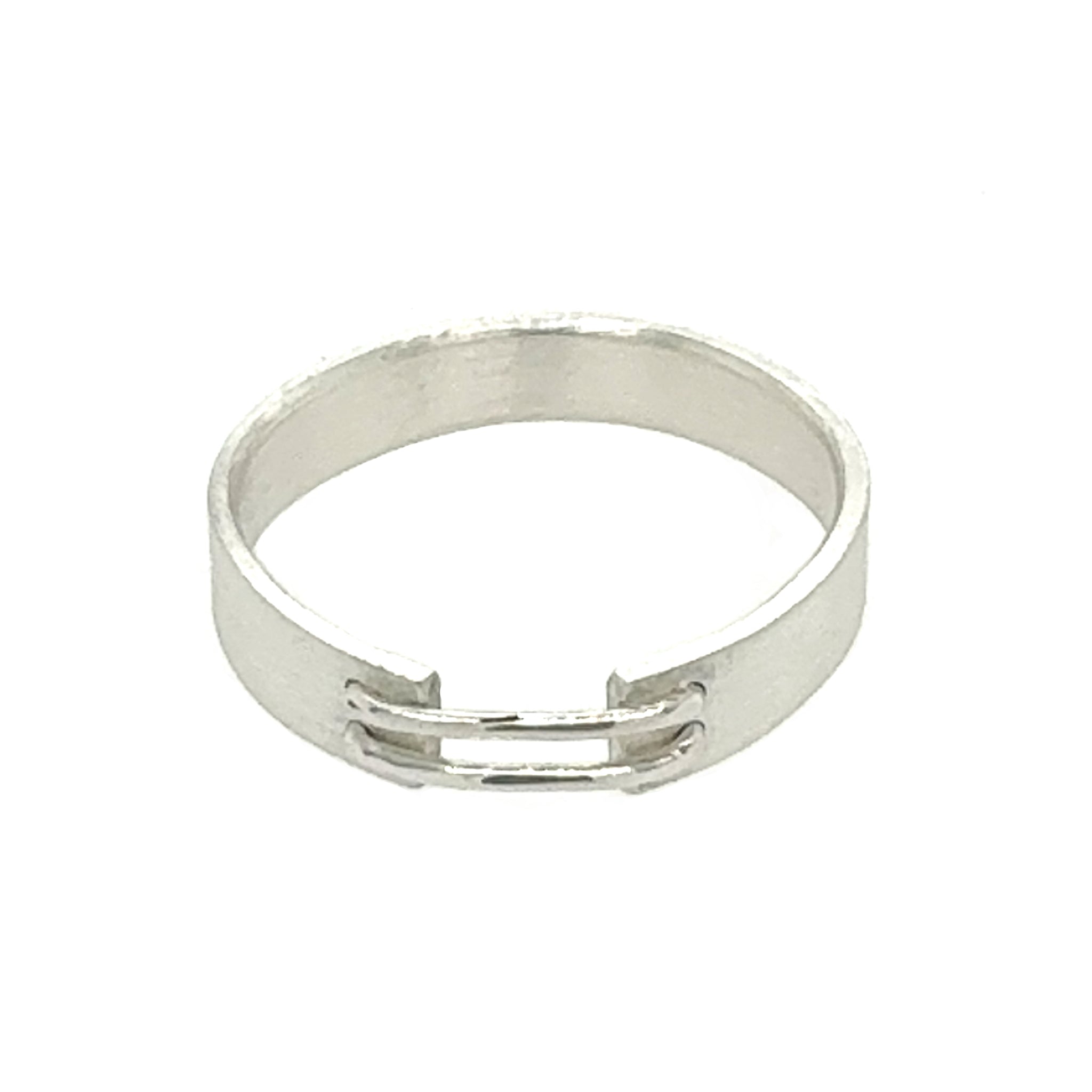 Staple Ring